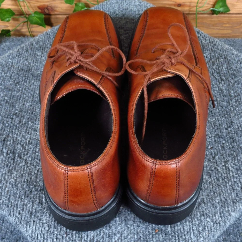 Rockport Essential Details Men Apron Toe Casual Shoe‎ 11.5 Office Tan Leather
